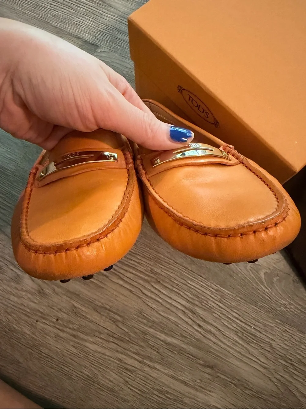 LNWB Tod's Orange Leather Driving Loafers